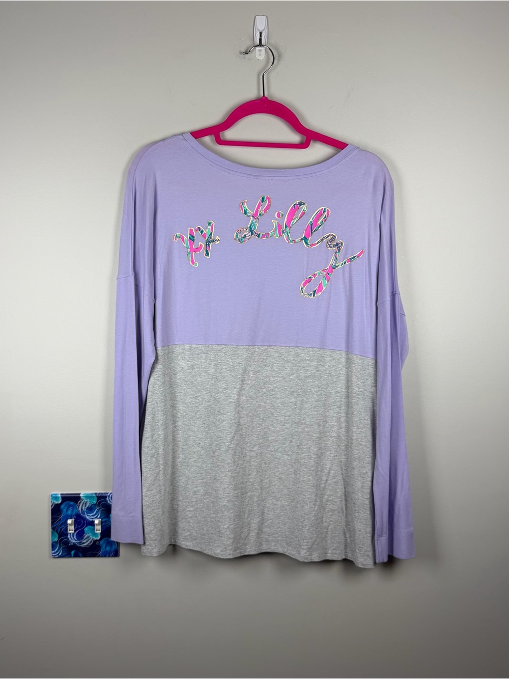 New Lilly Pulitzer Finn Long Sleeve Tee Casual Top Bamboo Lucky Elephant Large